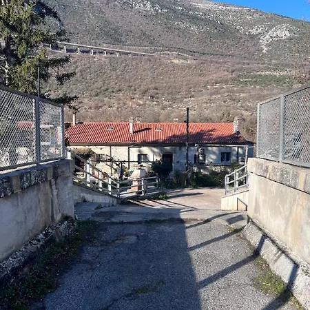 Il Rustico Uno A Bugnara Nella Valle Del Sagittario * سولمونا